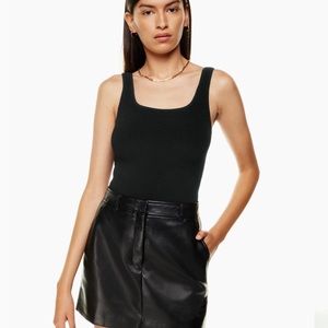 ARITZIA BABATON black square neck sculpt tank